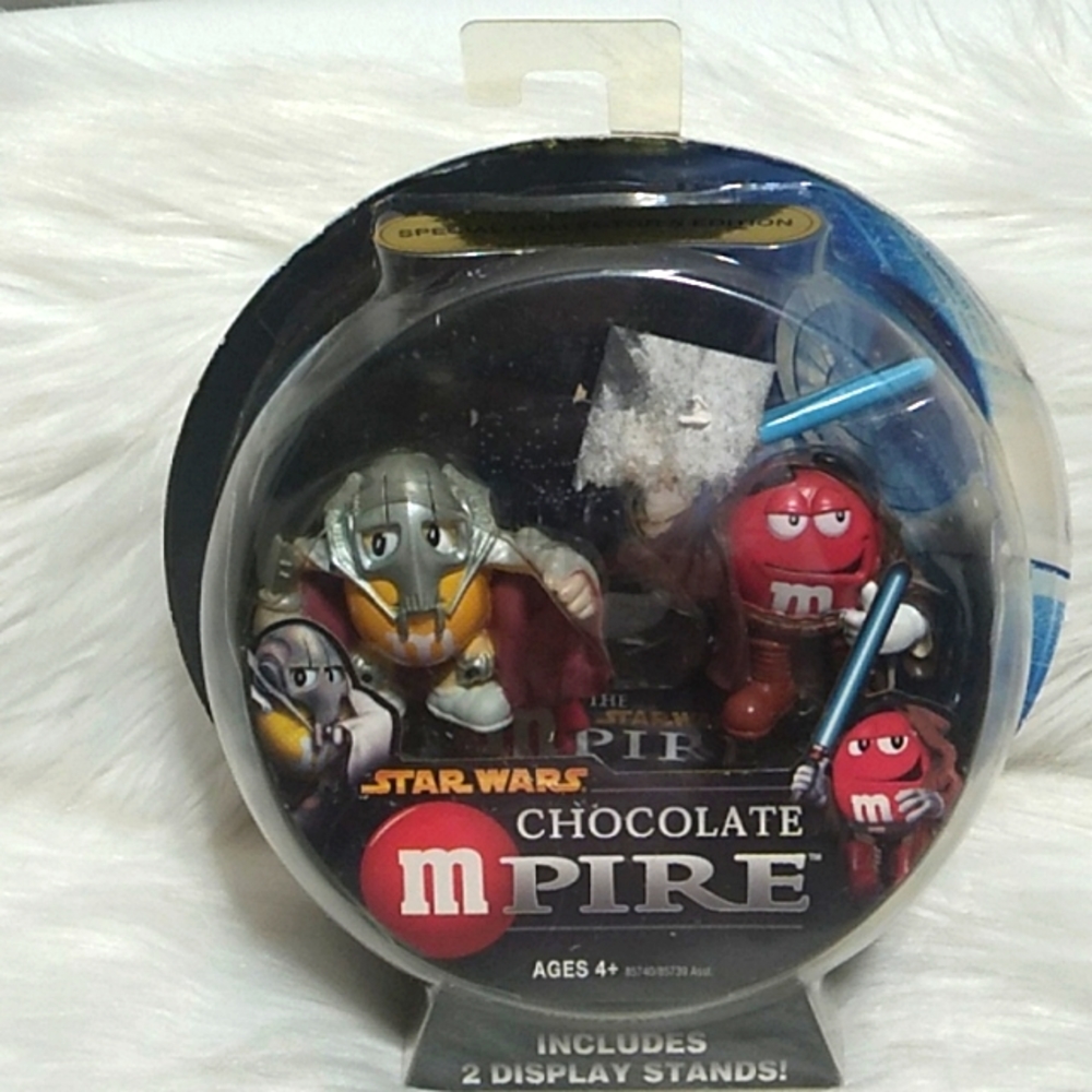 (#03) NIB 2005 Hasbro Star Wars Chocolate Mpire Special Collectors Edition